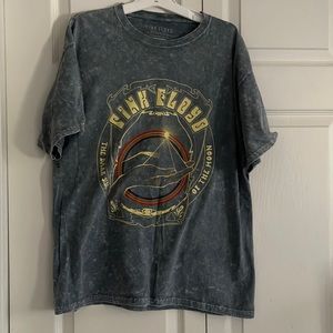 Pink Floyd shirt